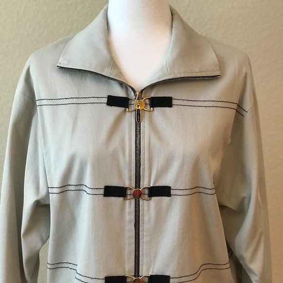 💖HOST PICK💖NWOT St. John Cotton Khaki Short Trench Coat - Picture 4 of 11
